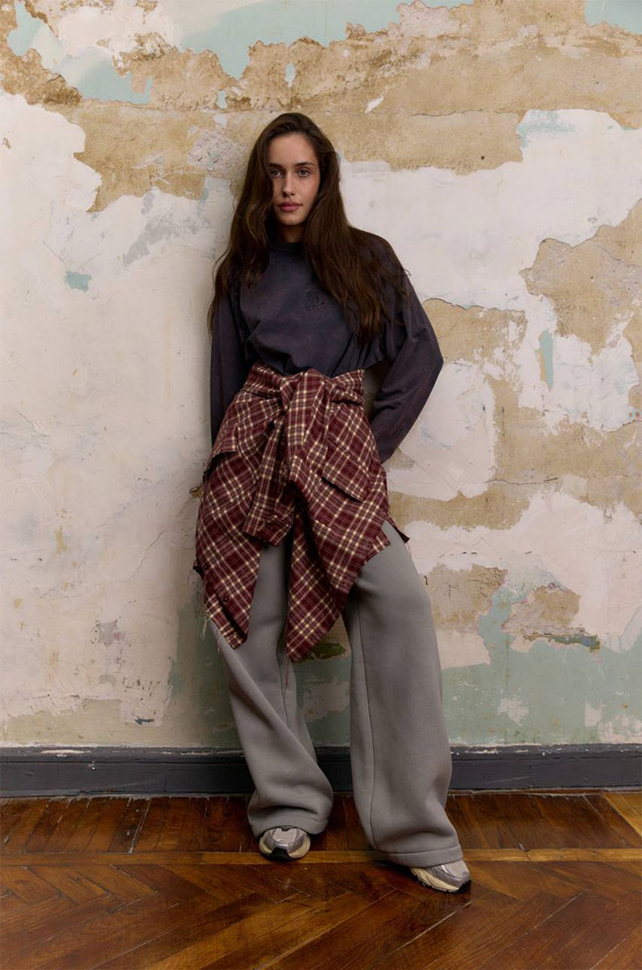 Штани з вишивкою утеплені