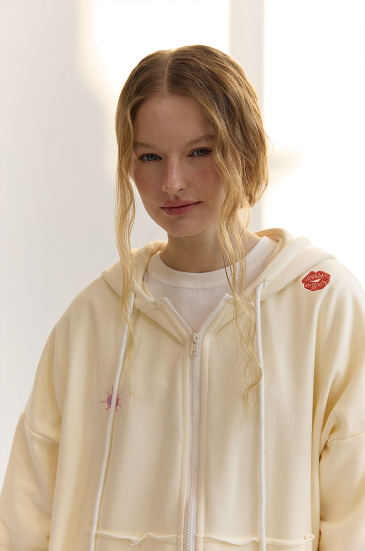 Зіп-худі з вишивкою