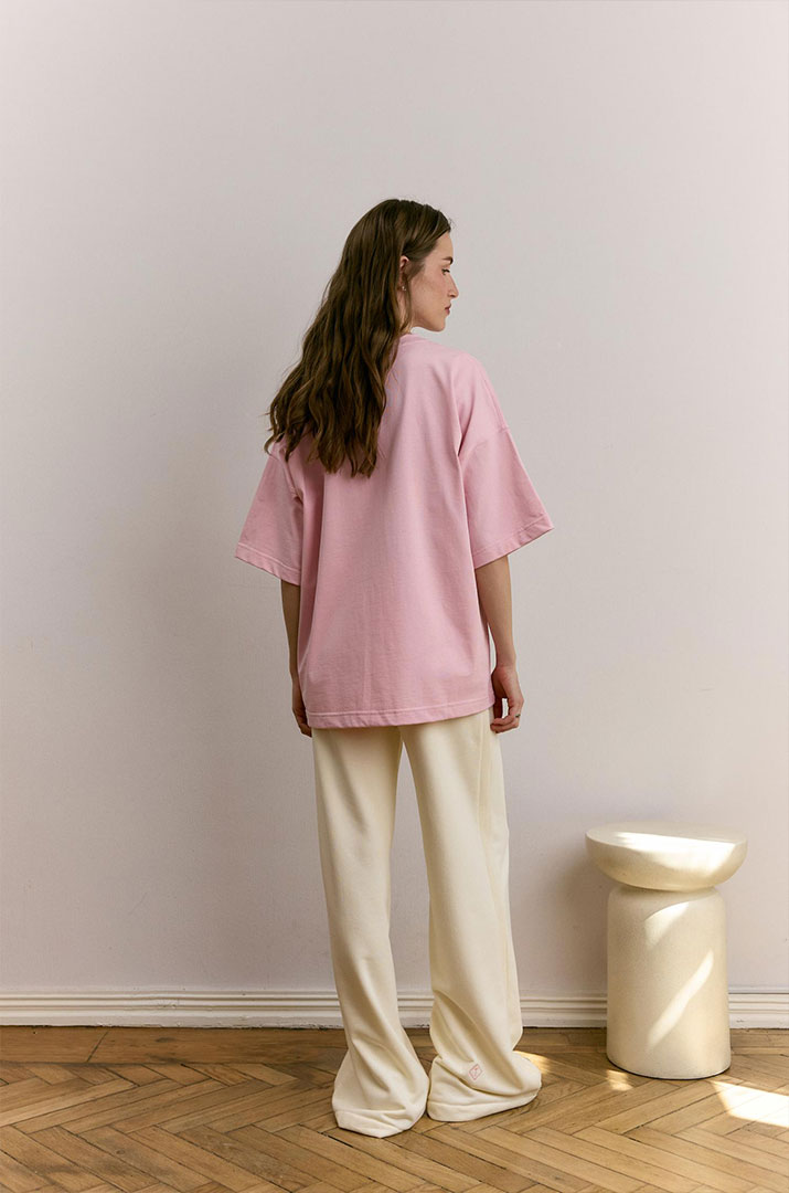 Футболка з вишивкою