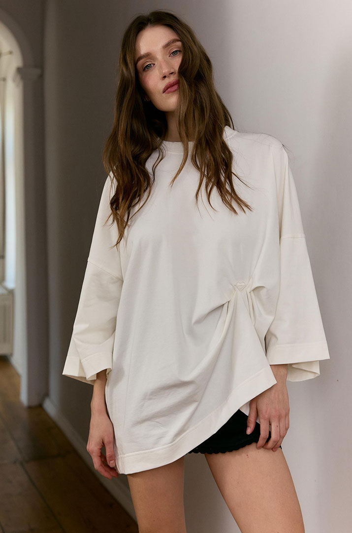 Футболка з драпіруванням