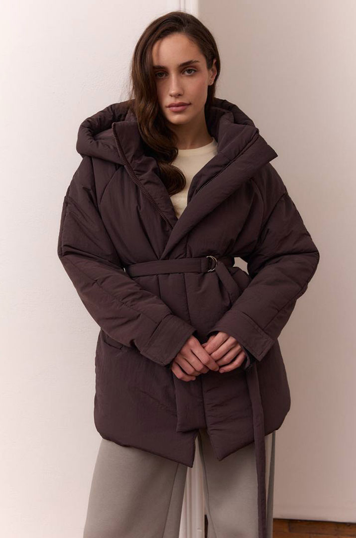 Куртка зимова з поясом