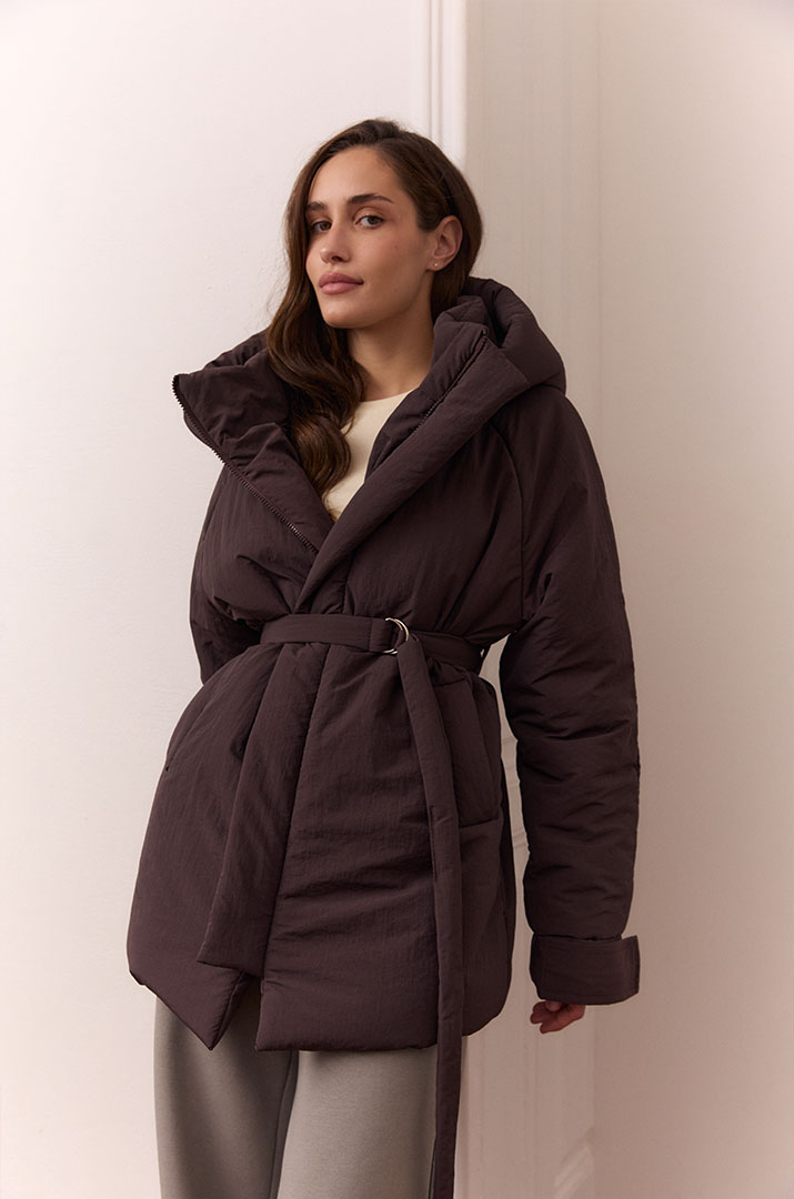 Куртка зимова з поясом