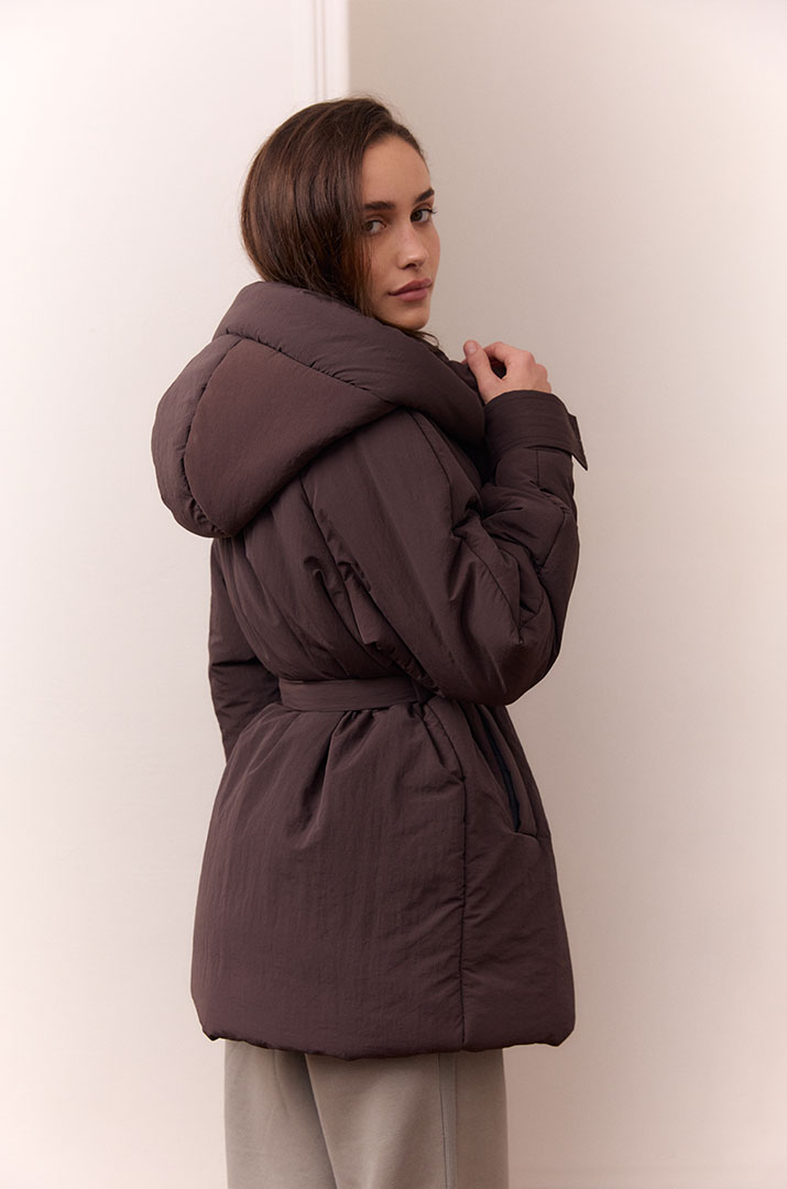 Куртка зимова з поясом