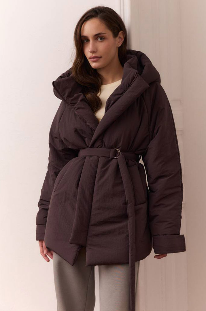 Куртка зимова з поясом