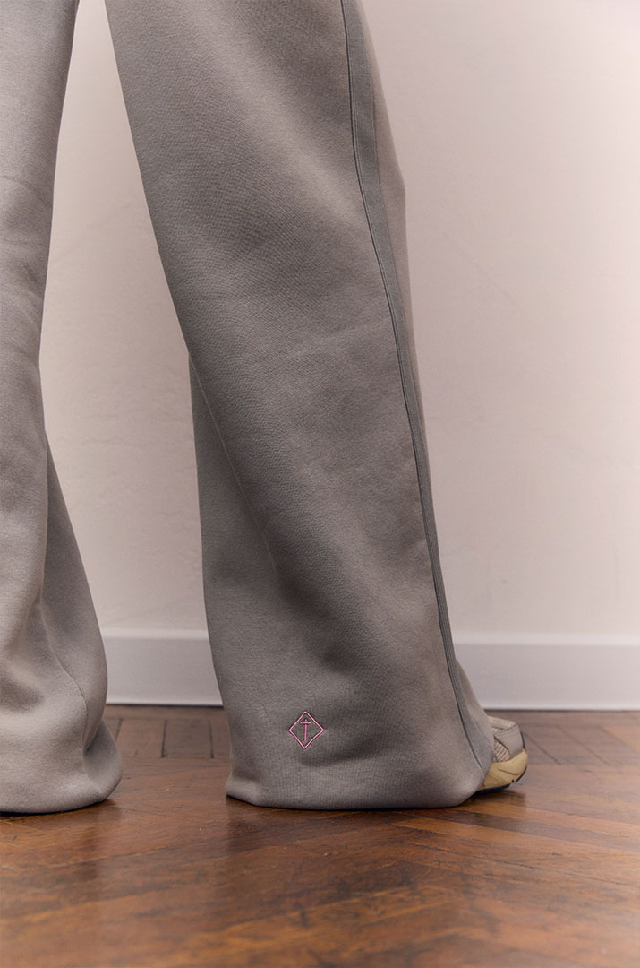 Штани з вишивкою утеплені