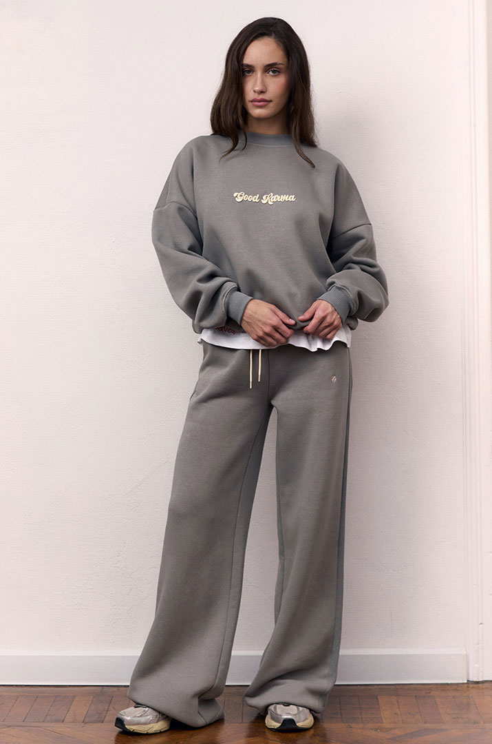 Штани з вишивкою утеплені