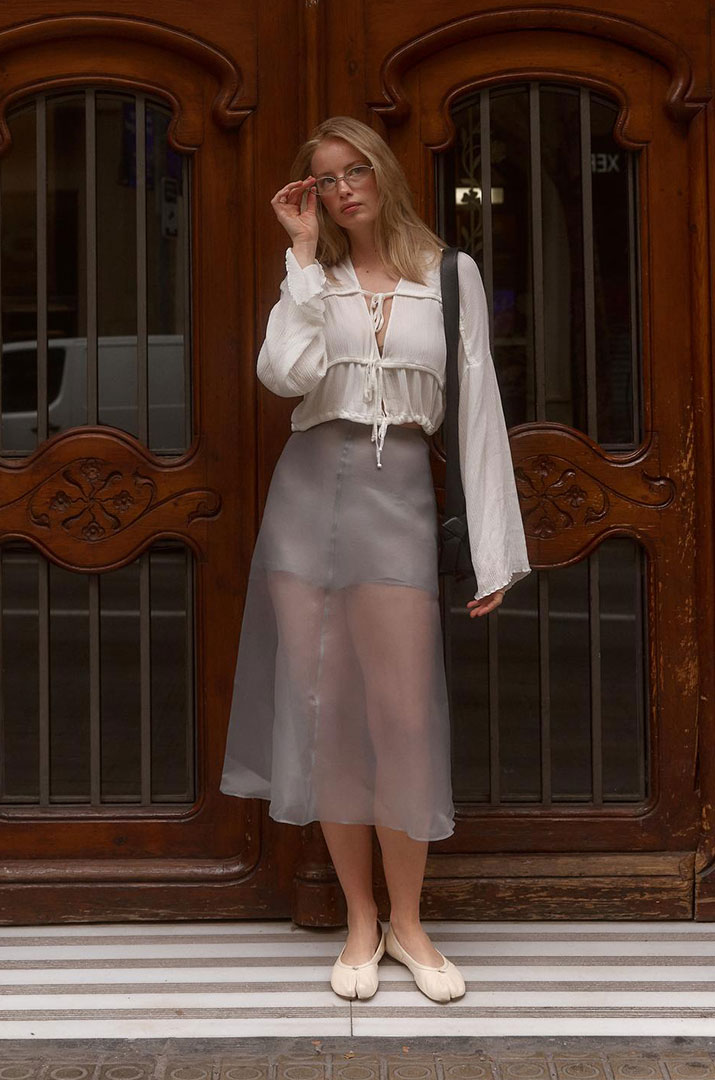 Спідниця міді