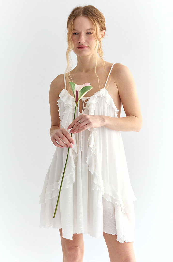 Сукня на бретелях з рюшами